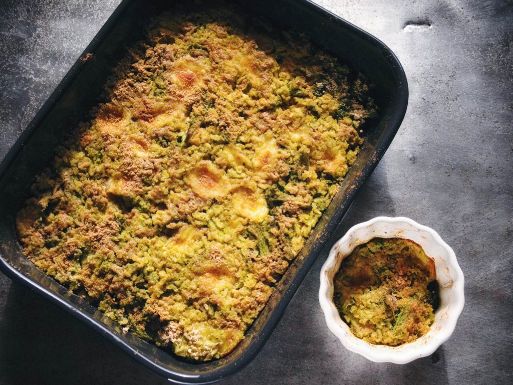 Запеканка из брокколи и риса