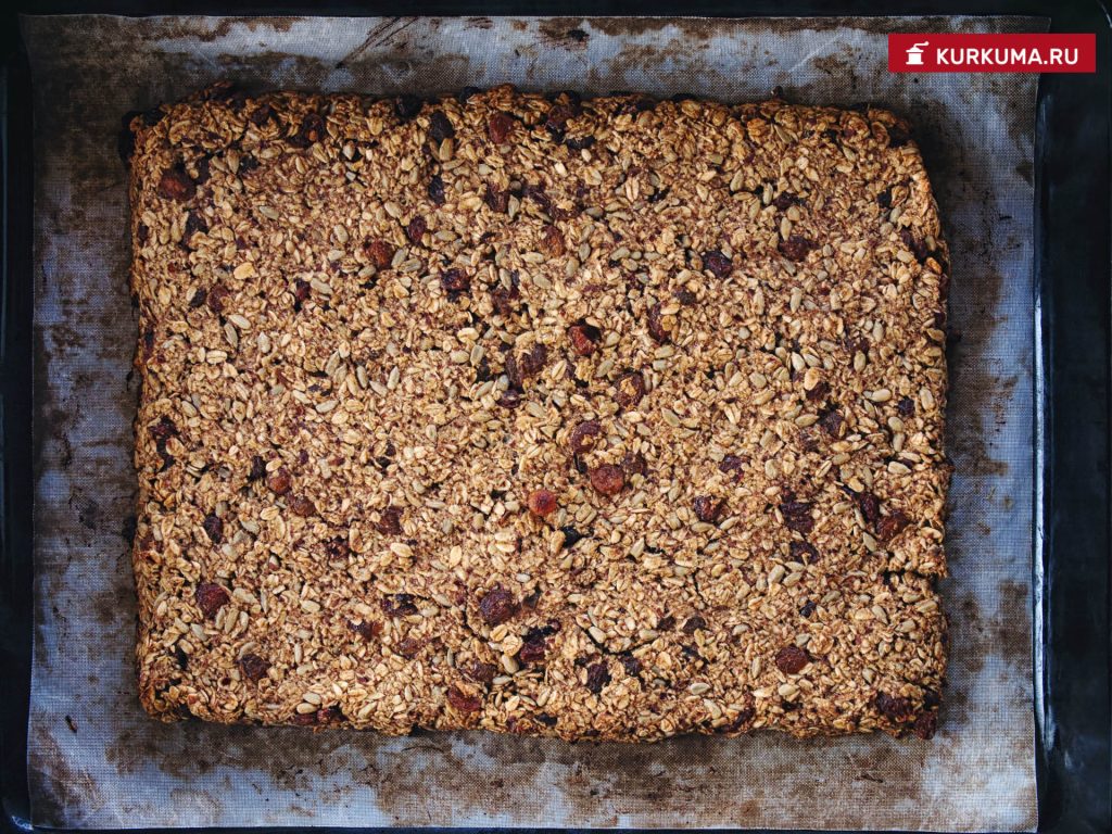 Овсяные батончики с финиками