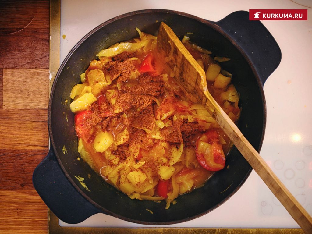Сабджи с картошкой и капустой - рецепт с фото