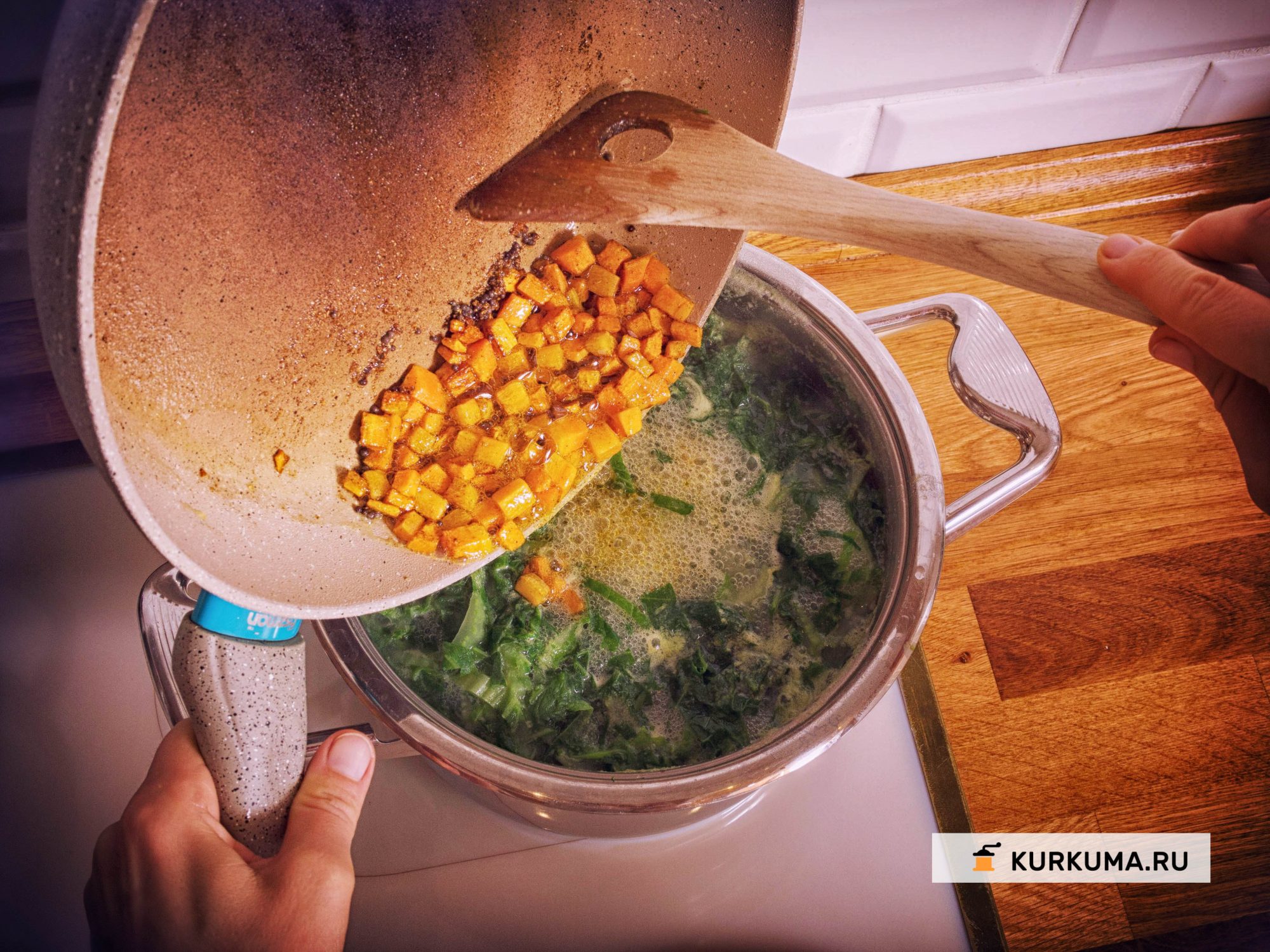 Овощной суп из пекинской капусты со свежим горошком